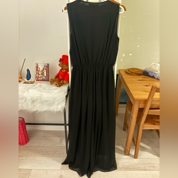 Very elegant and sexy wide leg jumpsuits - Picture 8 of 9